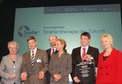 Gründung des National Center for Radiation Research in Oncology - OncoRay in Dresden und HIRO in Heidelberg