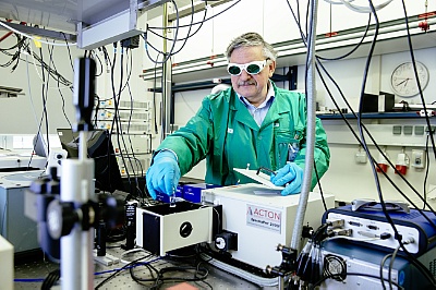 Der Chemiker Dr. Gerhard Geipel ist Experte für spektroskopische Methoden. Er richtet in Dresden die BioMetals-Konferenz 2016 aus. Foto: HZDR/O.Killig