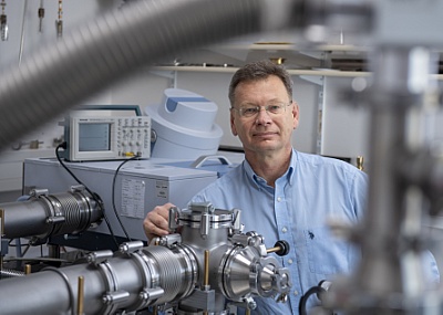 Dr. Sergei Zvyagin at the Dresden High Magnetic Field Laboratory of the HZDR ©Copyright: Detlev Müller / HZDR